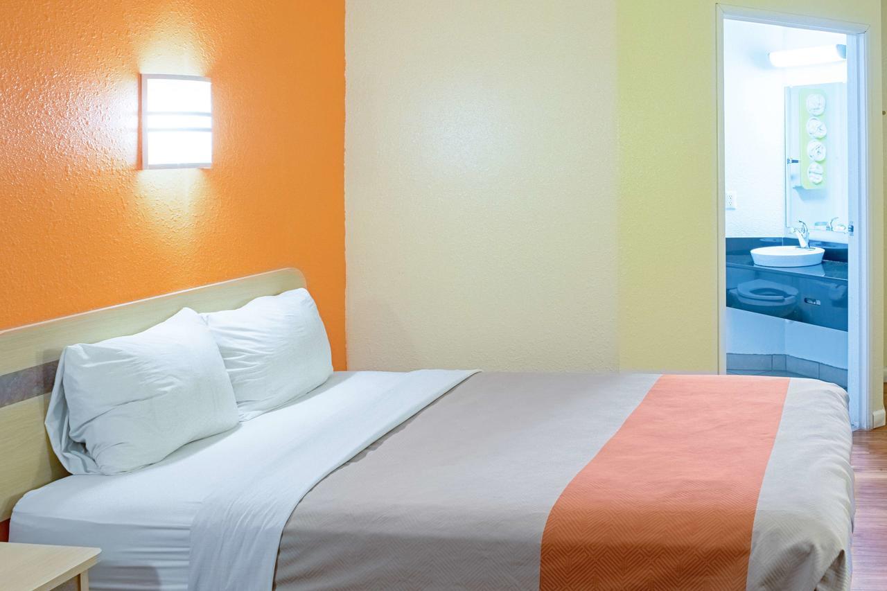 Motel 6-Seymour, In - North מראה חיצוני תמונה