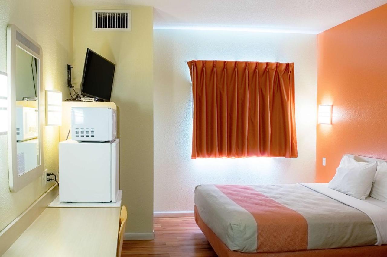 Motel 6-Seymour, In - North מראה חיצוני תמונה